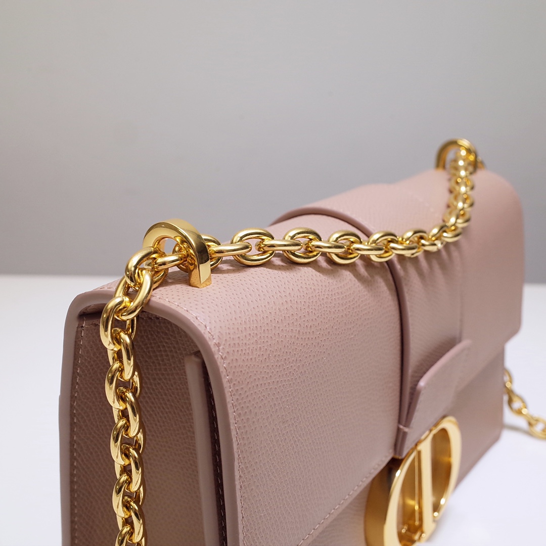 30 Montaigne Chain Bag Pink Grained Calfskin